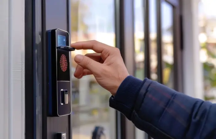 Controle de Acesso Integrado ao CFTV para Empresas